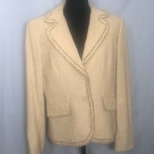 Fringe trimmed blazer.